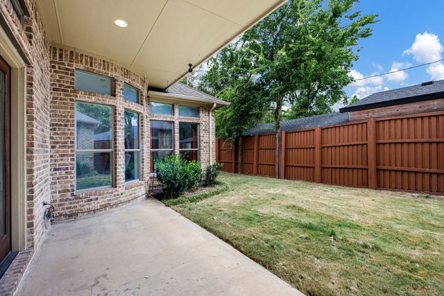 3606 S Versailles Avenue, Dallas, TX 75209