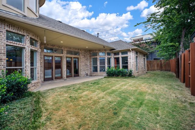 3606 S Versailles Avenue, Dallas, TX 75209