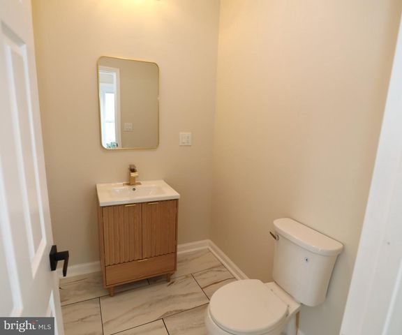 347 PARKWAY AVE, Trenton, NJ 08618