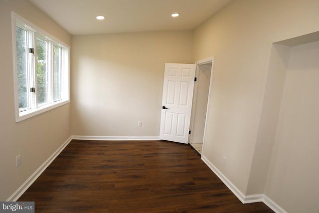 347 PARKWAY AVE, Trenton, NJ 08618