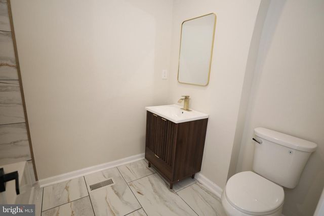347 PARKWAY AVE, Trenton, NJ 08618