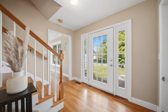 9 Hawk Drive, Salem, NH 03079