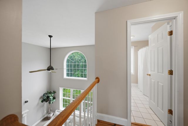 9 Hawk Drive, Salem, NH 03079