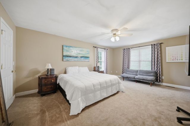9 Hawk Drive, Salem, NH 03079