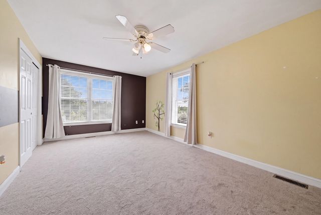 9 Hawk Drive, Salem, NH 03079