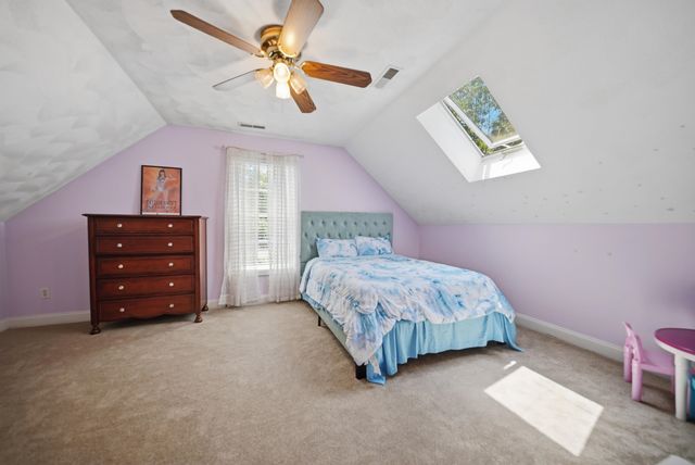 9 Hawk Drive, Salem, NH 03079