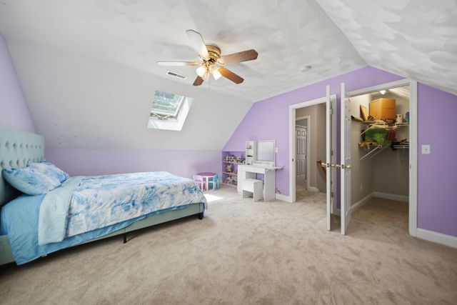 9 Hawk Drive, Salem, NH 03079