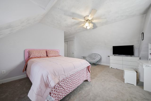 9 Hawk Drive, Salem, NH 03079