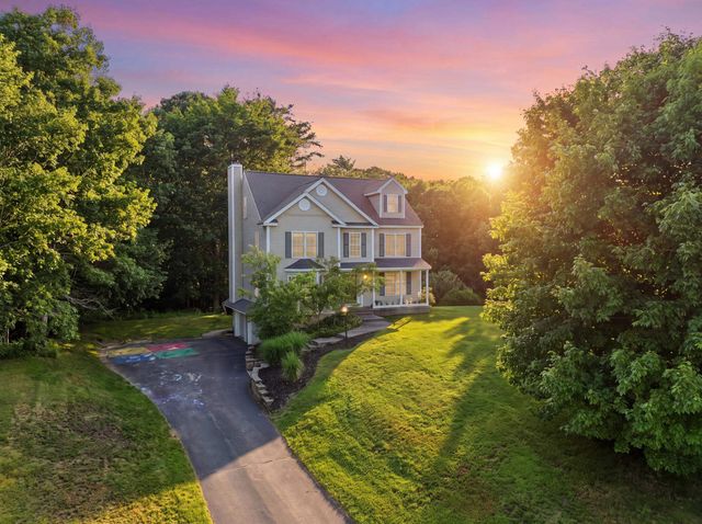9 Hawk Drive, Salem, NH 03079