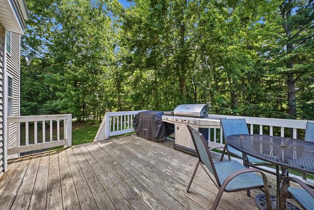 9 Hawk Drive, Salem, NH 03079