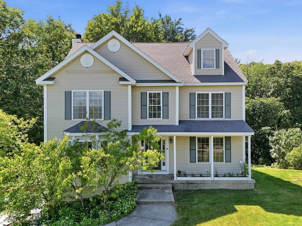 9 Hawk Drive, Salem, NH 03079