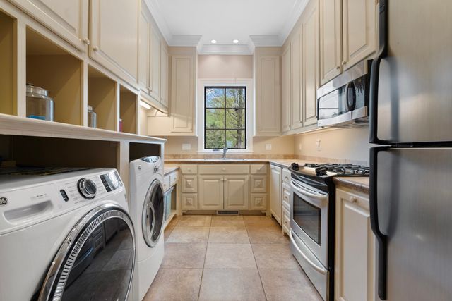 21 Bemis Street, Weston, MA 02493