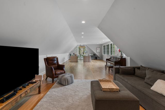 21 Bemis Street, Weston, MA 02493