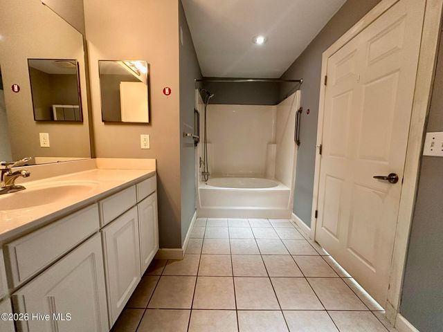 1505 Cadfel Court Unit 106, Wilmington, NC 28412