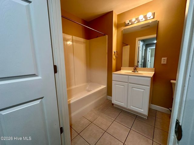 1505 Cadfel Court Unit 106, Wilmington, NC 28412