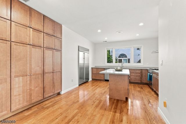 563 Buckingham Dr, Piscataway Twp., NJ 08854