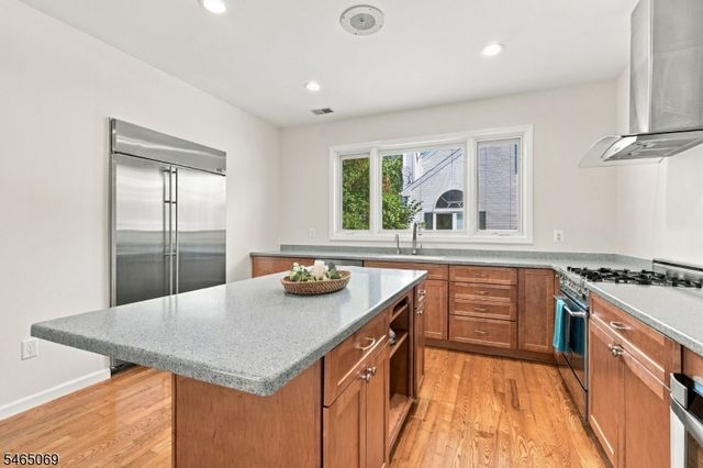563 Buckingham Dr, Piscataway Twp., NJ 08854