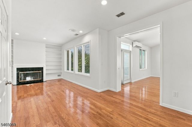 563 Buckingham Dr, Piscataway Twp., NJ 08854