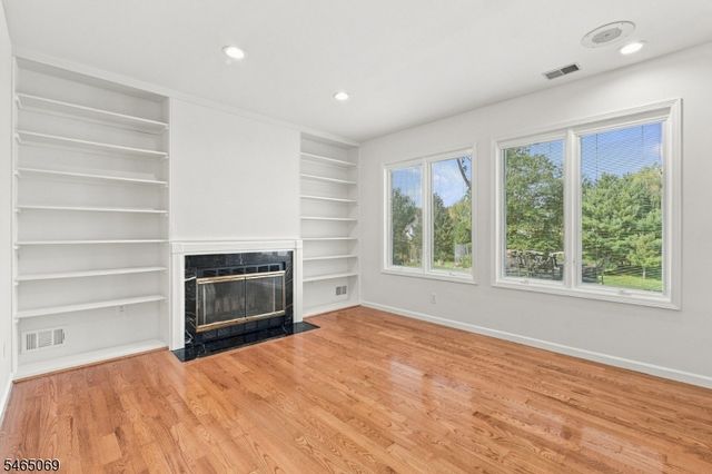 563 Buckingham Dr, Piscataway Twp., NJ 08854