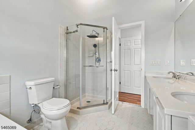563 Buckingham Dr, Piscataway Twp., NJ 08854
