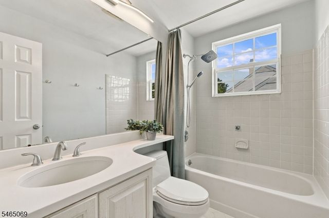 563 Buckingham Dr, Piscataway Twp., NJ 08854