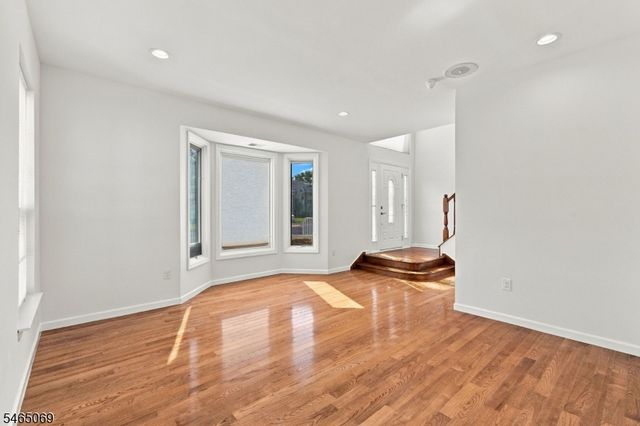 563 Buckingham Dr, Piscataway Twp., NJ 08854