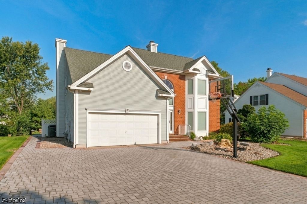 563 Buckingham Dr, Piscataway Twp., NJ 08854 — photo 3