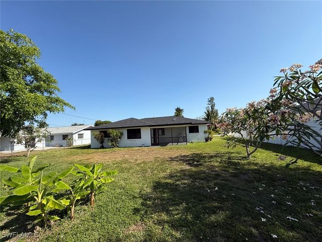 1219 SE 25th TER, Cape Coral, FL 33904