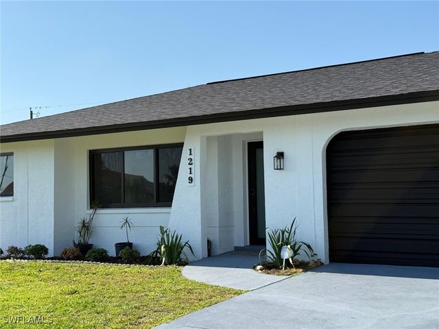 1219 SE 25th TER, Cape Coral, FL 33904