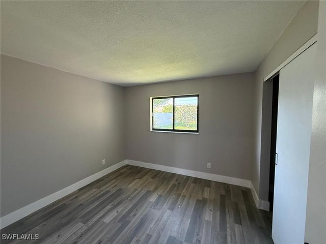 1219 SE 25th TER, Cape Coral, FL 33904