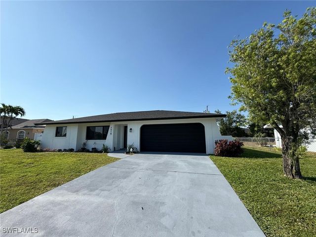 1219 SE 25th TER, Cape Coral, FL 33904