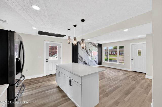 274 Norwood Way, Louisville, KY 40229