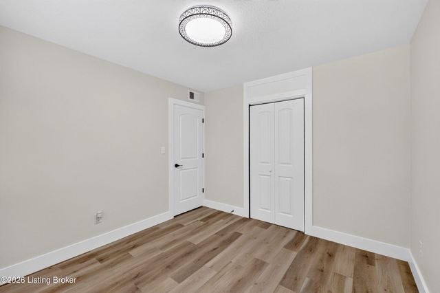 274 Norwood Way, Louisville, KY 40229