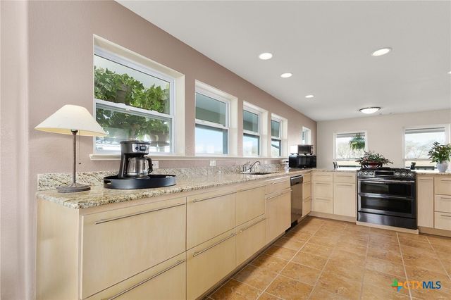 227 Ski Plex Drive, Seguin, TX 78155