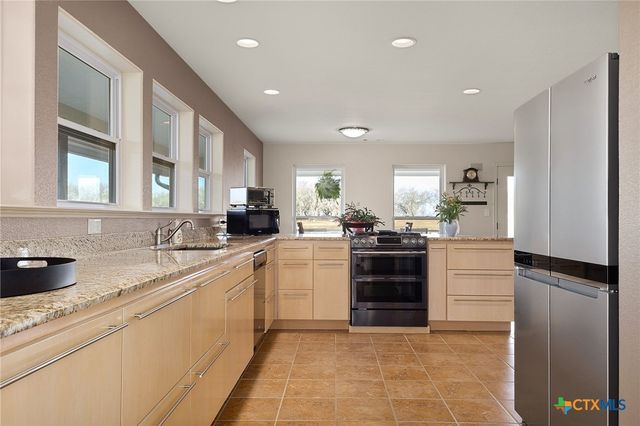 227 Ski Plex Drive, Seguin, TX 78155