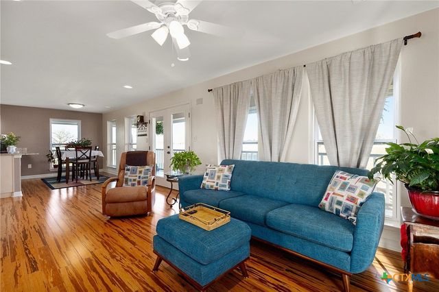 227 Ski Plex Drive, Seguin, TX 78155