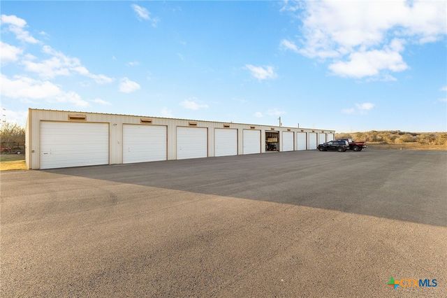 227 Ski Plex Drive, Seguin, TX 78155