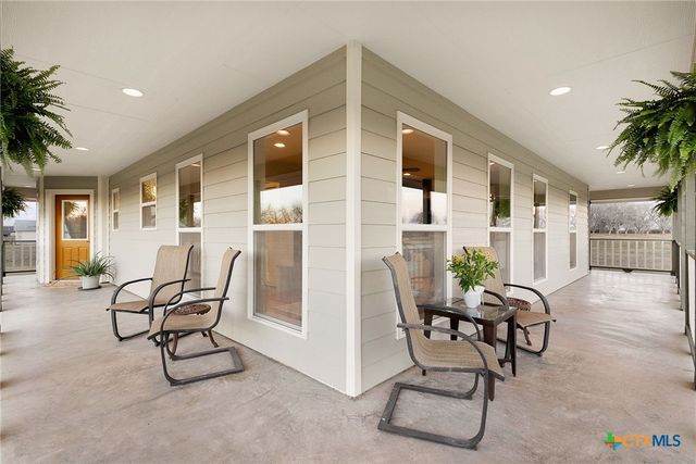 227 Ski Plex Drive, Seguin, TX 78155