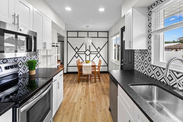 1861 Berkeley Road, Columbus, OH 43207