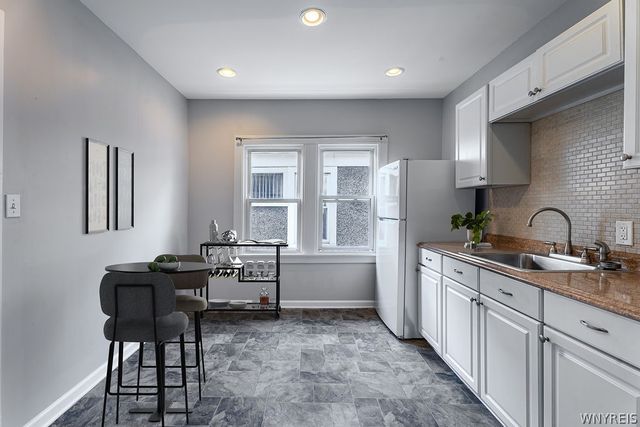 16 North Park Avenue, Buffalo, NY 14216