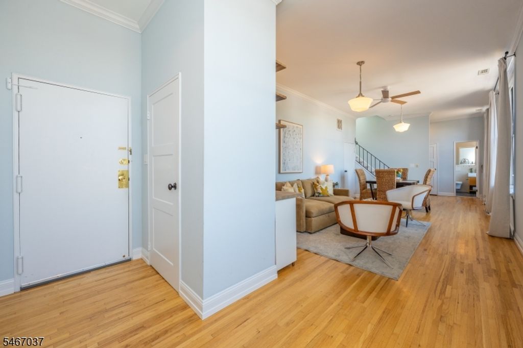 295 Bloomfield Ave 7, Montclair Twp., NJ 07042 — photo 2