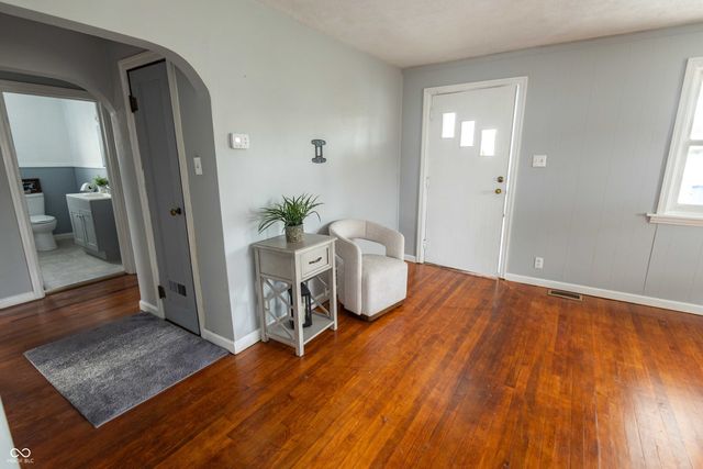 844 W Frank Street, Mitchell, IN 47446