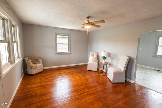 844 W Frank Street, Mitchell, IN 47446