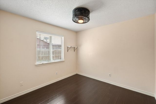 4209 Worth Forest Drive, Arlington, TX 76016