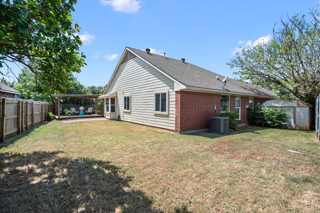 4209 Worth Forest Drive, Arlington, TX 76016