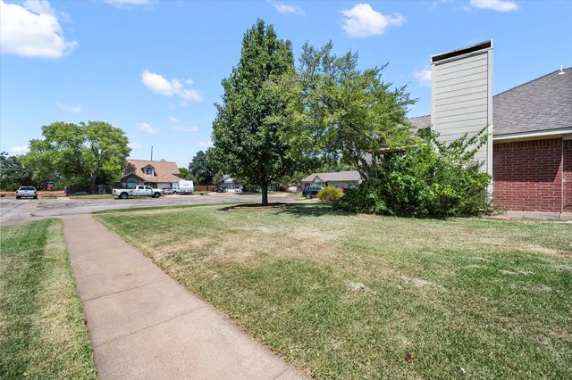 4209 Worth Forest Drive, Arlington, TX 76016