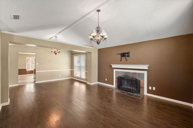 4209 Worth Forest Drive, Arlington, TX 76016