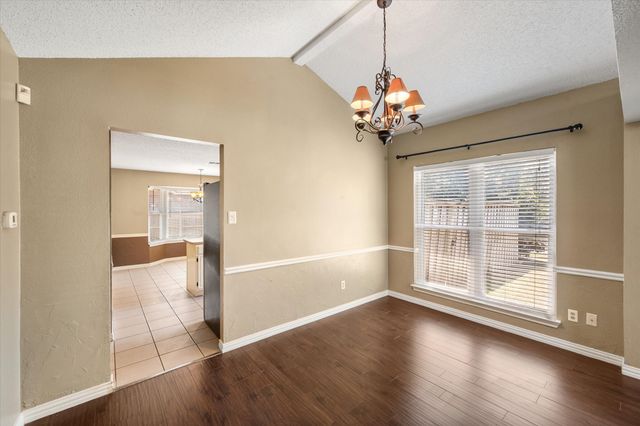 4209 Worth Forest Drive, Arlington, TX 76016