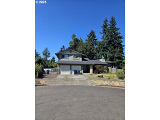 544 65TH St, Springfield, OR 97478