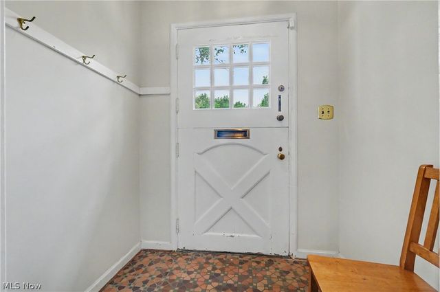 3396 Dorchester Road, Shaker Heights, OH 44120
